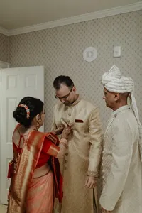 ShadowShinePictures-HollyAaras-Dearborn-Wedding-Photography-30
