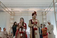 ShadowShinePictures-HollyAaras-Dearborn-Wedding-Photography-60