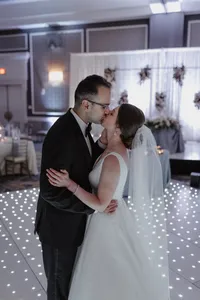 ShadowShinePictures-HollyAaras-Dearborn-Wedding-Photography-138