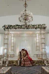 ShadowShinePictures-HollyAaras-Dearborn-Wedding-Photography-37