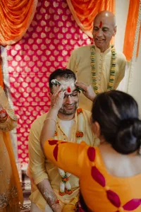 ShadowShinePictures-HollyAaras-Dearborn-Wedding-Photography-25