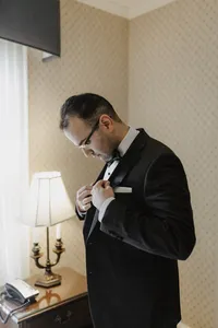 ShadowShinePictures-HollyAaras-Dearborn-Wedding-Photography-94