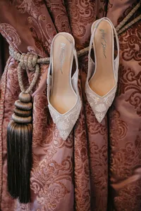 Melanie+Russell-SpringWeddingatSandlewoodManor-HoustonWeddingPhotographer-14