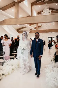 Olivia+Od-WeddingatSandlewoodManor-3