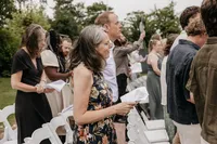 ceremonie buiten bij zoomer
