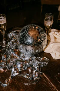 u3981682316_documentary_flash_wedding_reception_detail_photog_7d99d740-9d19-4b56-9da3-3caaa6568a2f_1
