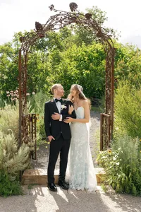 kathleen-jeremy-wedding-botanical0144