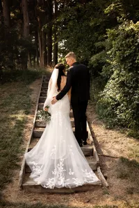 Hendershot_Wedding_Bride and Groom_Lucky Owl Studio Photography_069