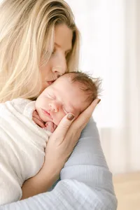 woodbury mn lifestyle newborn photographer kelly christine