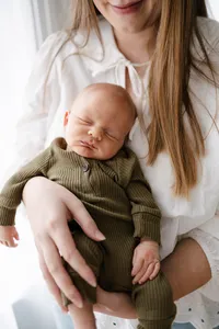 lifestyle studio newborn photographer twin cities mn
