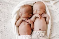 woodbury mn lifestyle newborn twins photographer