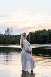 Zwangerschapshoot Herperduin aan het water-JJ Love Fotografie-20
