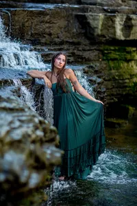 Indiana waterfall senior pictures MAC5032