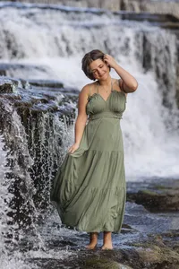 waterfall senior pictures girl poses Indy senior photos