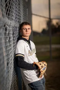 Indianapolis SPORTS photographer senior pictures 1