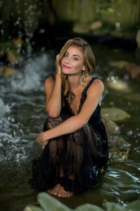Indiana waterfall senior pictures MAC5004
