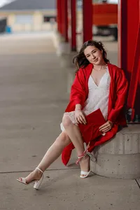 IIndiana senior cap and gown pictures graduation marci and christy photography11