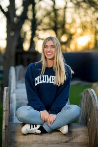 Indianapolis seniors cap and gown pictures8