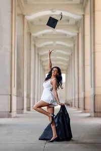 IIndiana senior cap and gown pictures graduation marci and christy photography34