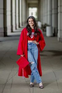 Indianapolis seniors cap and gown pictures22