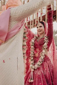 beautiful-couple-delhi-luxury-residential-wedding-hitched-and-clicked-photography-161