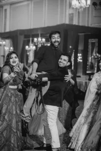 aastha-gaurav-hitched-and-clicked-team-bts-34