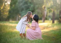 candid-mother-daughter-moment-bespoke-family-photography-melbourne