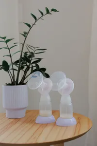 amaris-breast-pumps-charlotte-commercial-photography19