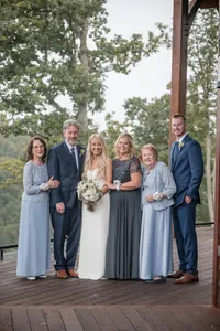 amberlee-christey-photography-wilderness-lodge-rainy-bridal-party-family-photos-62