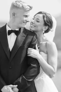 charlottesville-vineyard-wedding-first-look-94