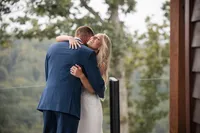 romantic-rainy-first-look-portraits-wilderness-lodge-wv-45