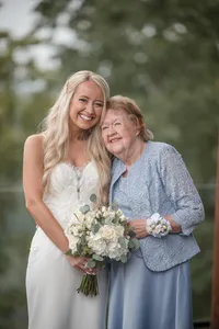 amberlee-christey-photography-wilderness-lodge-rainy-bridal-party-family-photos-64