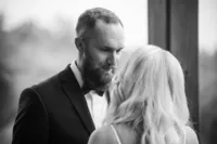 romantic-rainy-first-look-portraits-wilderness-lodge-wv-49