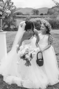charlottesville-vineyard-bride-flowergirl-159