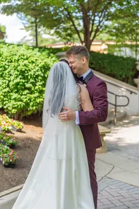 omni-shoreham-wedding-first-look-043