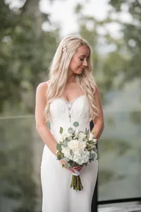 wilderness-lodge-summersville-wv-rainy-bridal-portraits-78