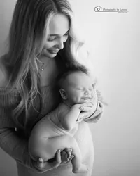 CourtneyCalder-NB-35_BW