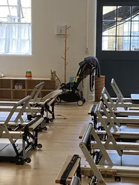 mums-bubs-class-pilates-islington
