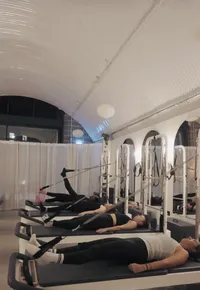 leg-circles-tower-pilates-plum-london