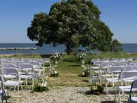 cover-maddie-mike-chesapeake-bay-wedding-annapolis