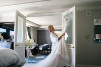 01BrideGettingReadyA_MyEm_187