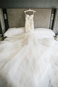 01BrideGettingReadyA_MyEm_008