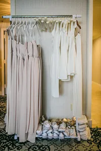 01BrideGettingReadyA_MyEm_023