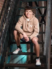 Casual Vermont Senior Pictures on Rustic Steps