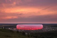 FC Bayern, Allianz Arena im Sonnenuntergang © München Tourismus, Markus Dlouhy
