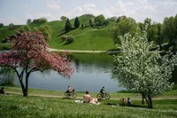 Olympiapark, Olympiasee im Frühling © München Tourismus, Dominik Morbitzer