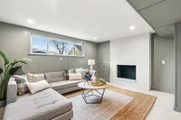 Interiors - MLS RES (32)