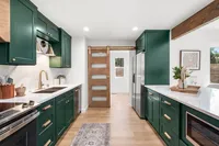 Interiors - MLS RES (26)