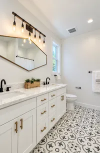 Modern Bathroom with Hexagonal Mirror