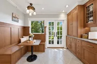 Classic Craftsman Kitchen Nook